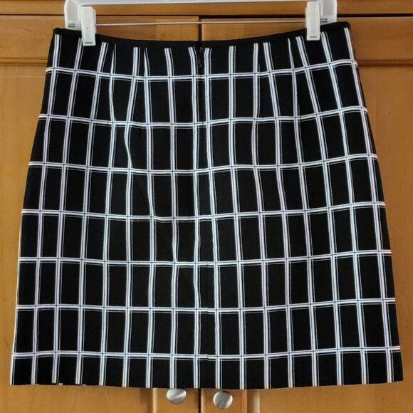 LOFT Outlet Black & White Lined Windowpane A-Line Skirt - 6 - Picture 2 of 7